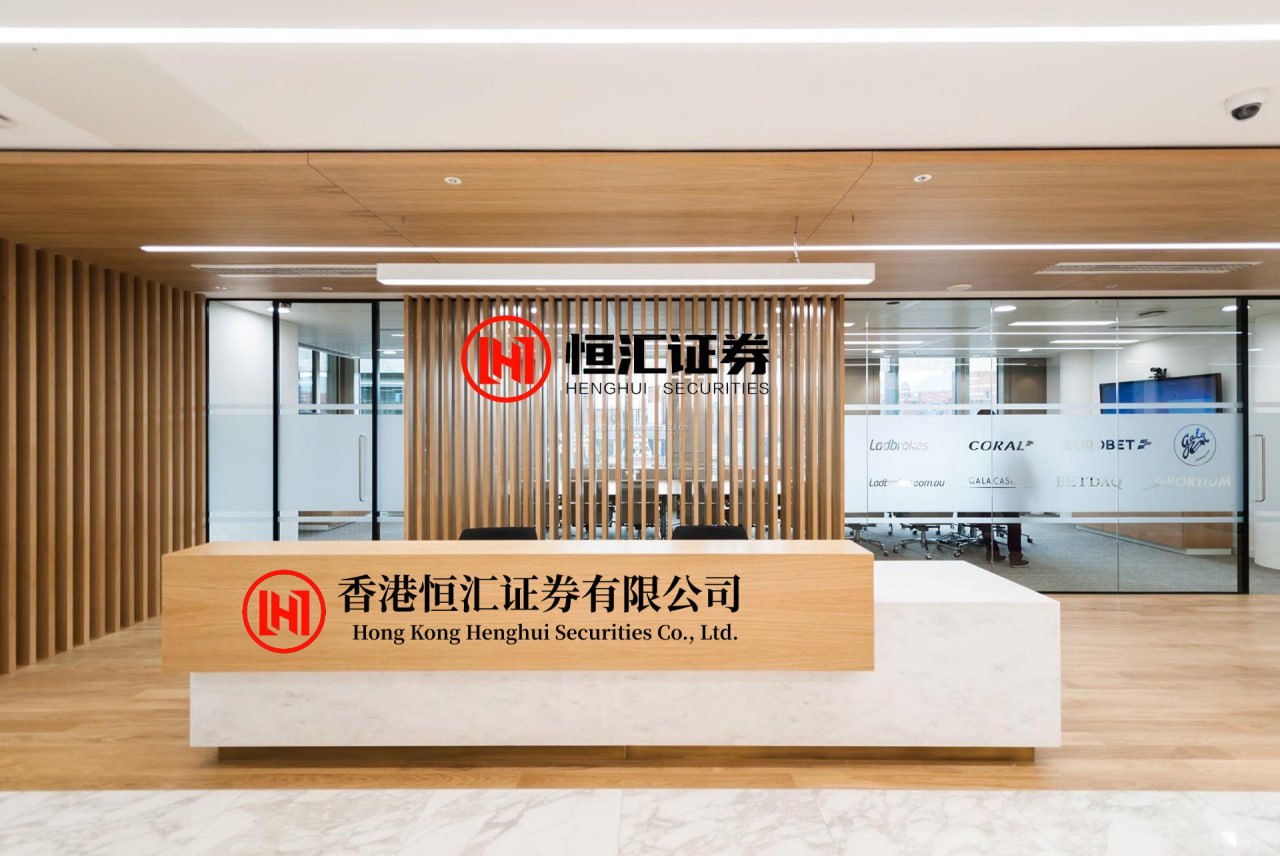 亚投金融 被骂抱团又怎样! 41岁老将詹姆斯降薪4875万底薪加盟费城, 直接狂揽4...